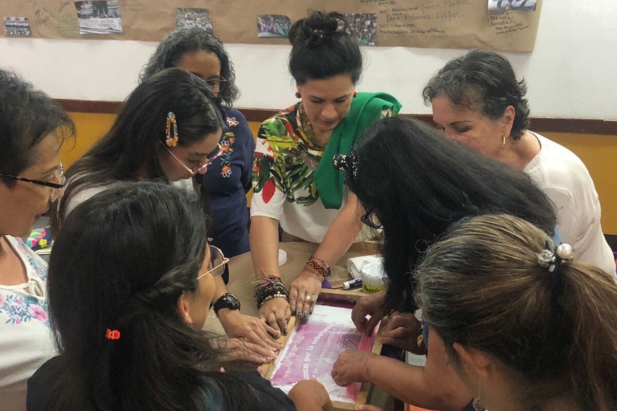 Laboratorio1-Barbosa-Mujeres-Crean